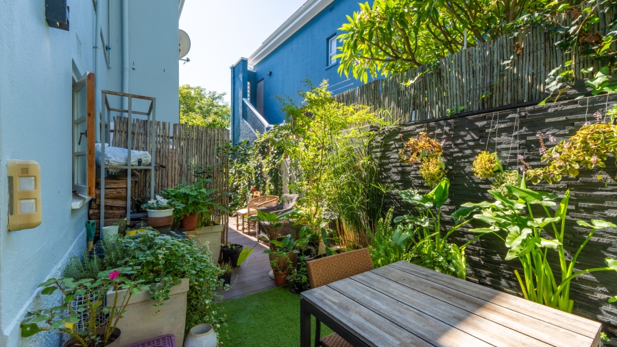 2 Bedroom Property for Sale in Green Point Western Cape